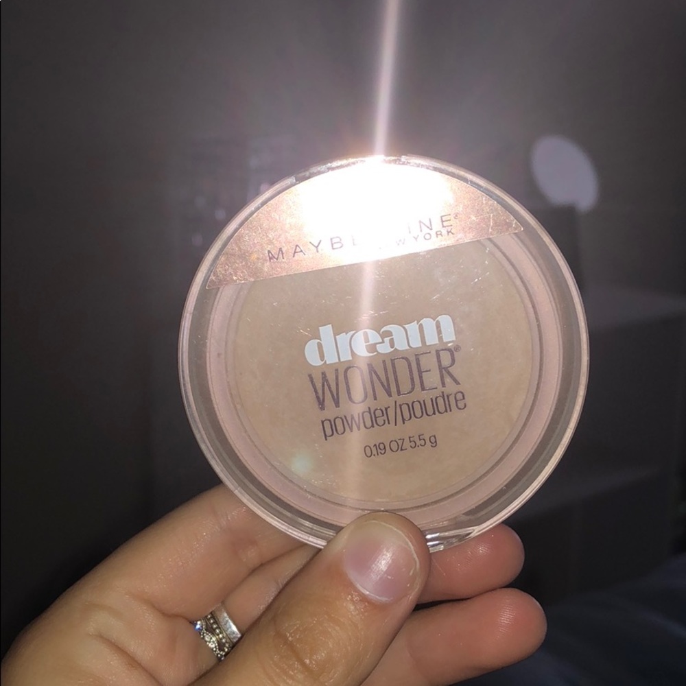 Maybelline dream wonder pressed powder